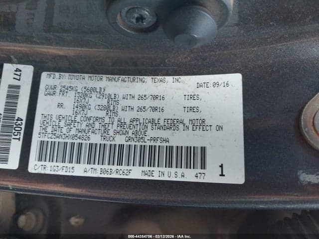 2017 TOYOTA TACOMA SR5 V6 9