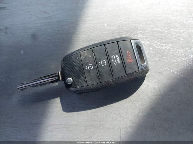 2017 KIA FORTE LX 11