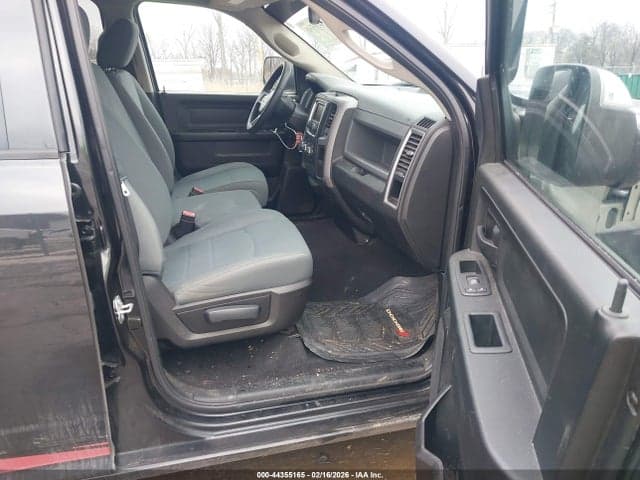 2017 RAM 1500 TRADESMAN 4X4 6'4 BOX 5