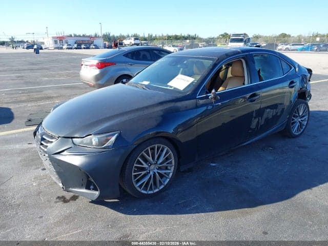 2017 LEXUS IS 200T 2