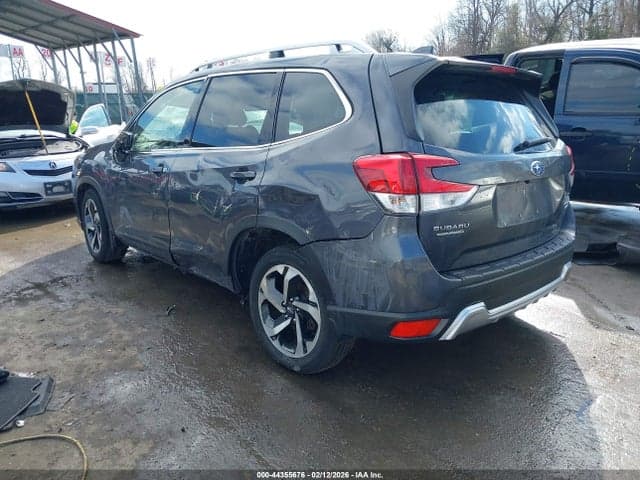 2023 SUBARU FORESTER TOURING 3