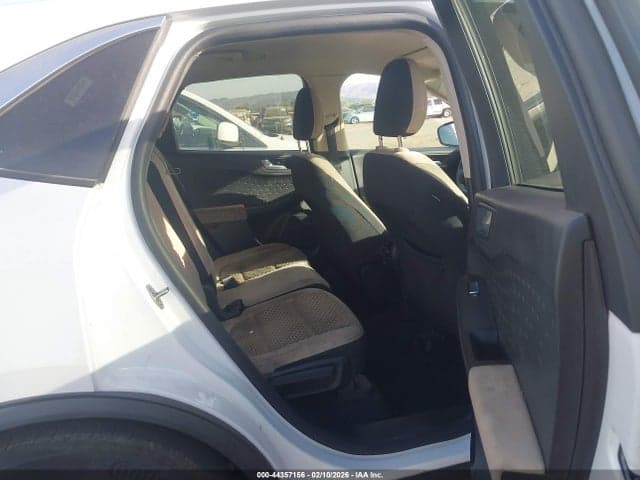 2020 FORD ESCAPE SE 8