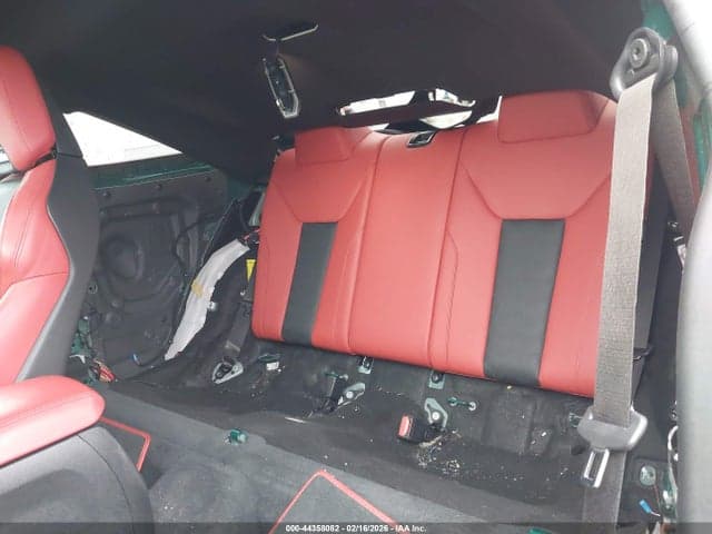 2021 BMW M4 8