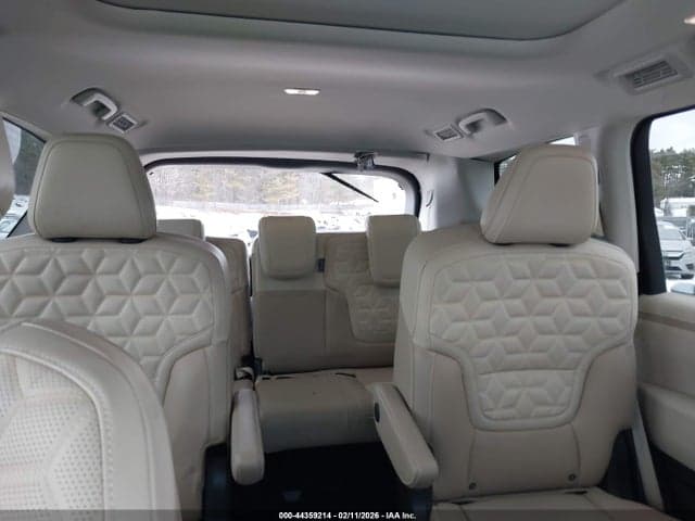 2025 NISSAN ARMADA PLATINUM 4WD 9