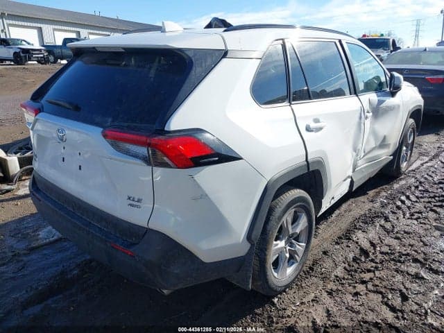 2023 TOYOTA RAV4 XLE 4