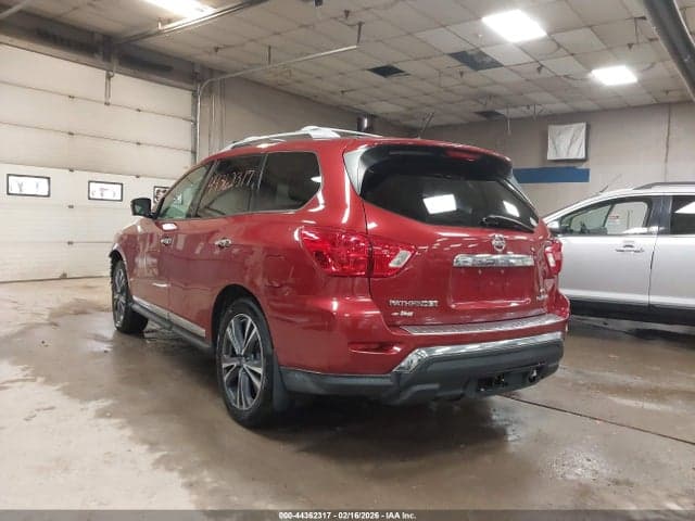 2017 NISSAN PATHFINDER PLATINUM 3