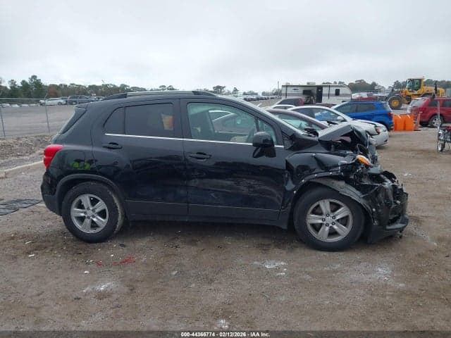 2017 CHEVROLET TRAX LT 13
