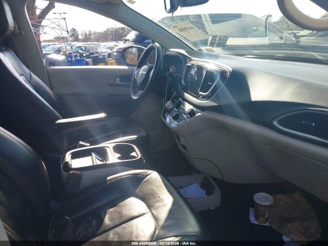 2017 CHRYSLER PACIFICA TOURING-L 5