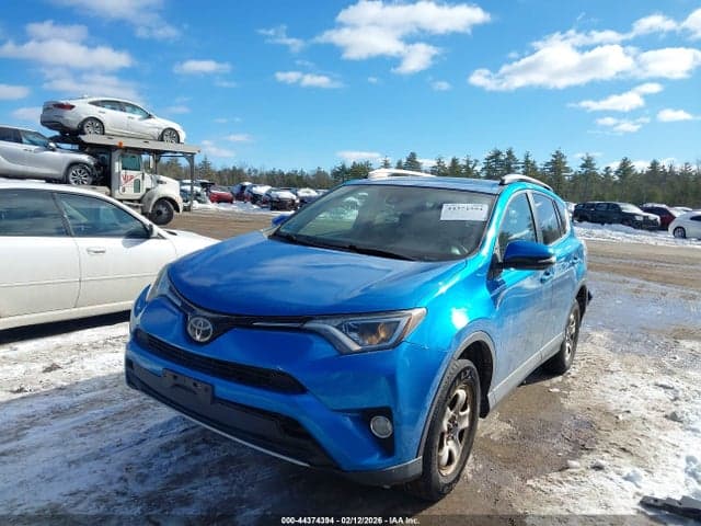 2017 TOYOTA RAV4 XLE 2