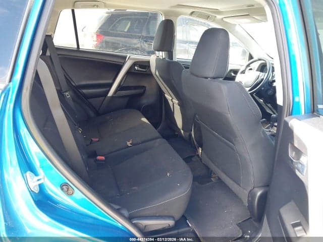 2017 TOYOTA RAV4 XLE 8