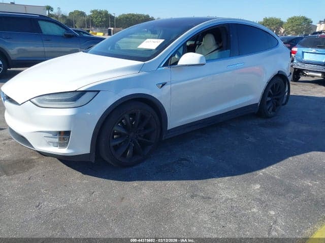 2020 TESLA MODEL X 2