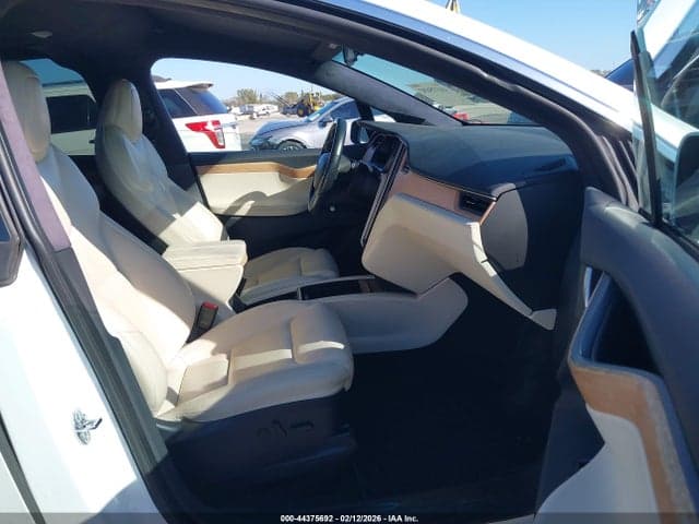 2020 TESLA MODEL X 5