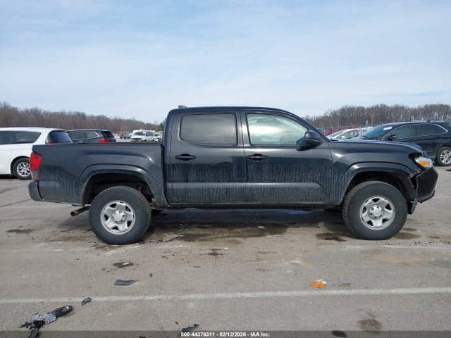 2019 TOYOTA TACOMA SR 13
