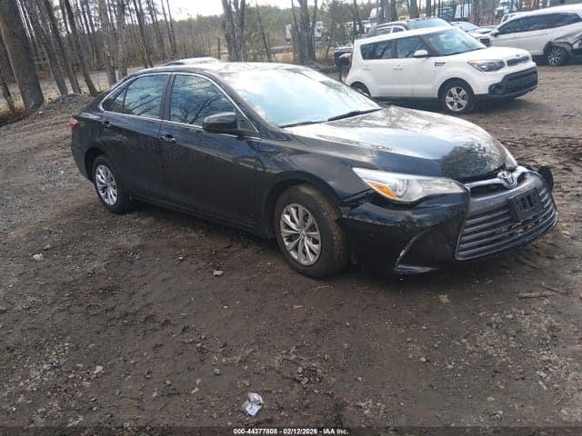 2017 TOYOTA CAMRY LE - 1