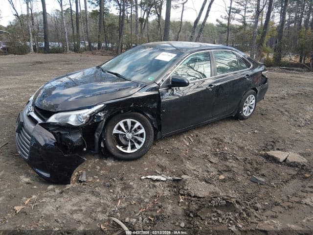 2017 TOYOTA CAMRY LE 2