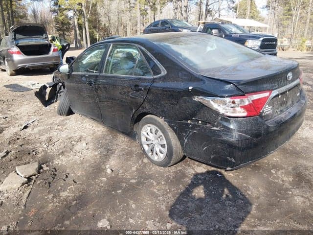 2017 TOYOTA CAMRY LE 3