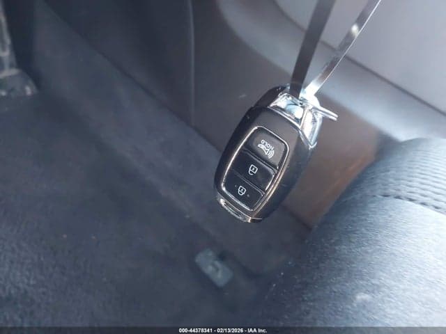 2020 HYUNDAI SANTA FE SEL 11