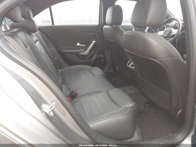 2019 MERCEDES-BENZ A 220 4MATIC 8
