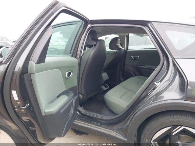 2025 KIA K4 EX 8