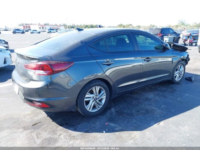 2020 HYUNDAI ELANTRA VALUE EDITION 4