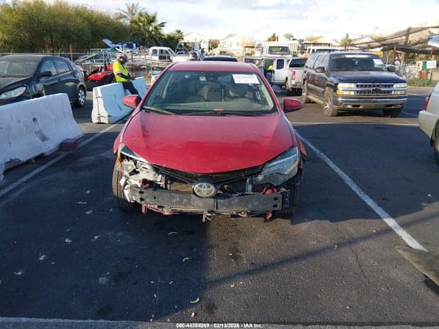 2018 TOYOTA COROLLA LE 12