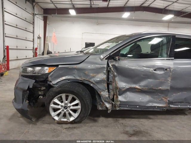 2019 KIA SORENTO 2.4L LX 6