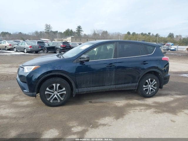 2018 TOYOTA RAV4 LE 14