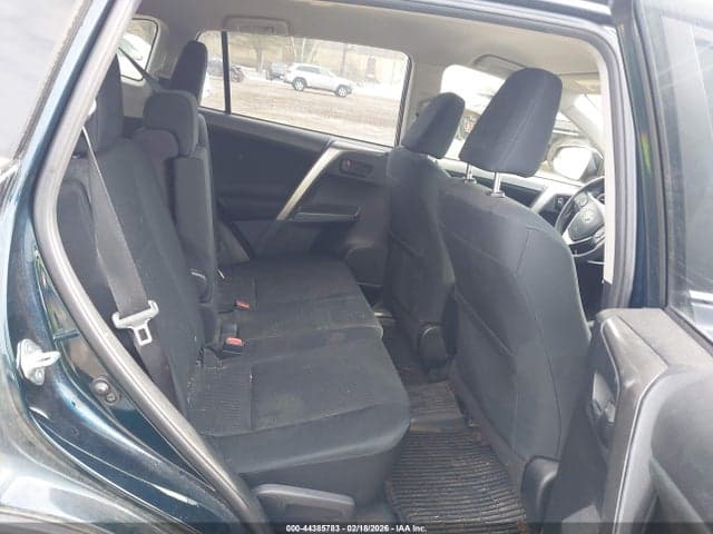 2018 TOYOTA RAV4 LE 8
