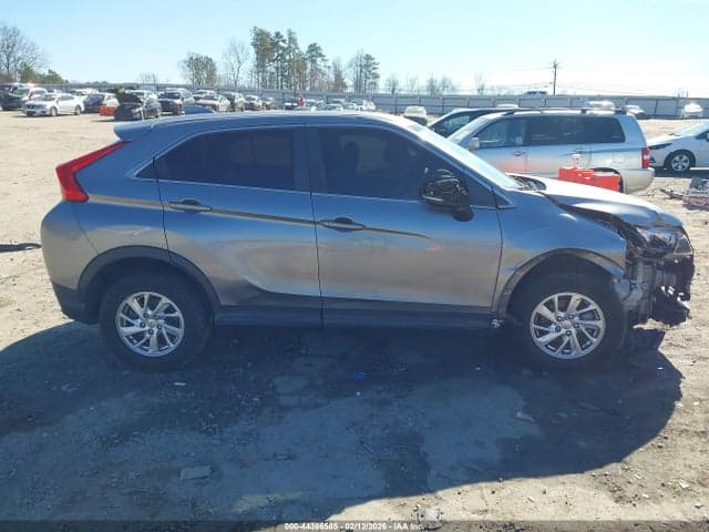 2019 MITSUBISHI ECLIPSE CROSS ES 13