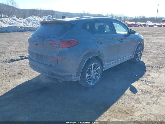 2020 HYUNDAI TUCSON SPORT 4