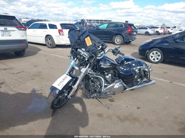2019 HARLEY-DAVIDSON FLHX 2