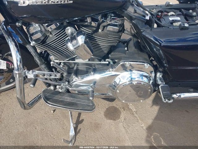 2019 HARLEY-DAVIDSON FLHX 9