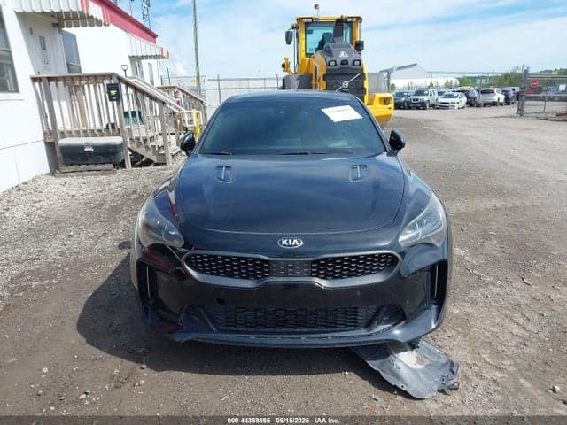 2018 KIA STINGER GT2 12