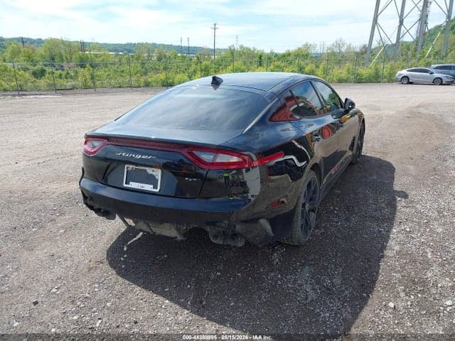 2018 KIA STINGER GT2 4
