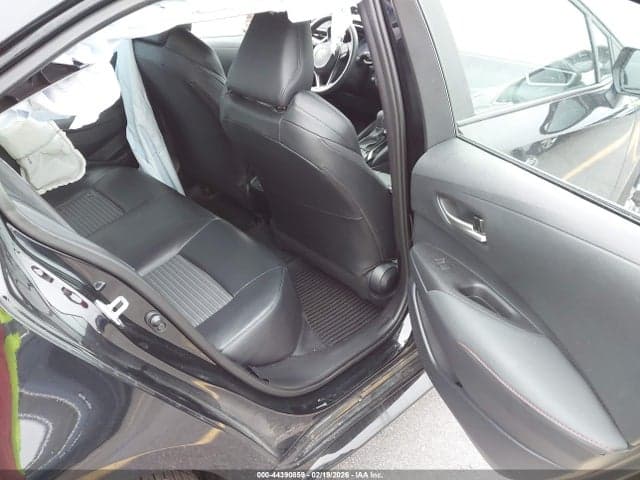 2025 TOYOTA COROLLA XSE 8