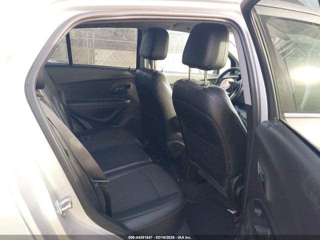2019 CHEVROLET TRAX LT 8