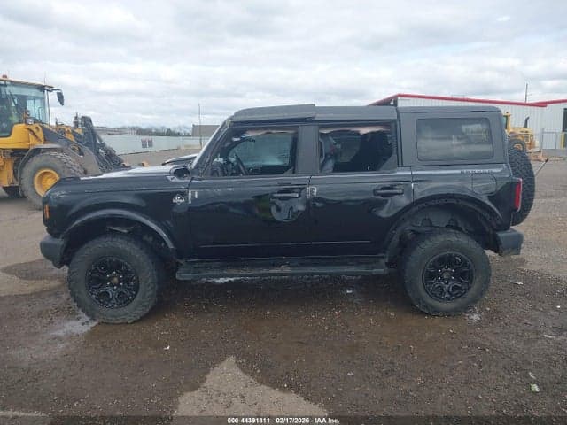 2022 FORD BRONCO OUTER BANKS 6