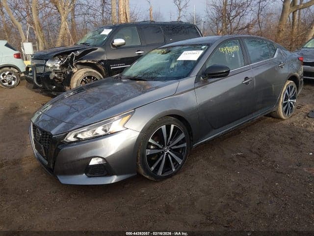 2022 NISSAN ALTIMA SR FWD 2