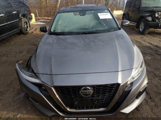 2022 NISSAN ALTIMA SR FWD 13