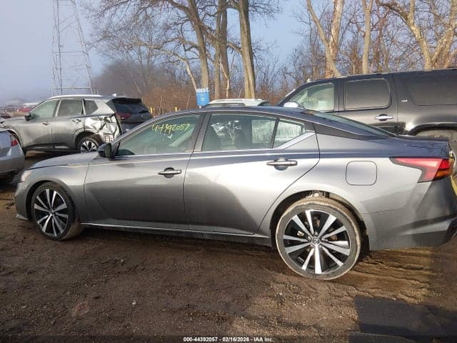 2022 NISSAN ALTIMA SR FWD 15