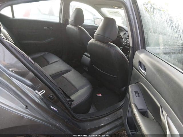 2022 NISSAN ALTIMA SR FWD 8