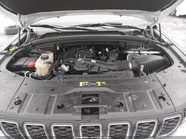 2024 JEEP GRAND CHEROKEE LAREDO 4X4 10