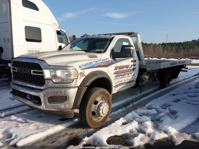 2024 RAM 5500 CHASSIS TRADESMAN/SLT 2
