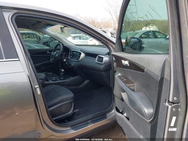 2019 KIA SORENTO 3.3L LX 5