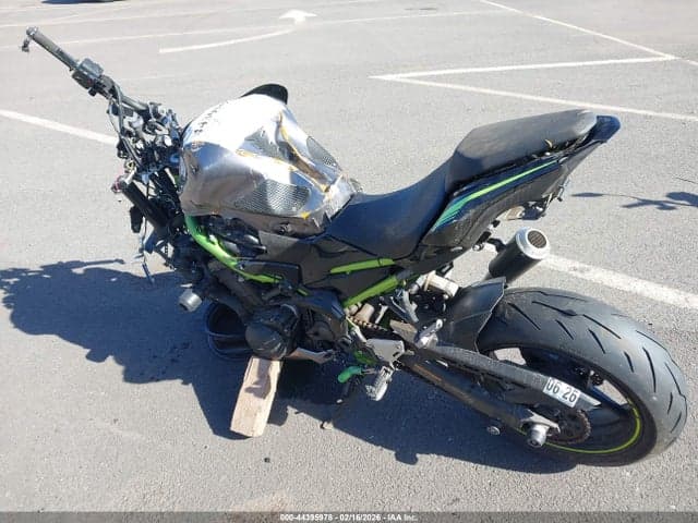 2020 KAWASAKI ZR900 F 3