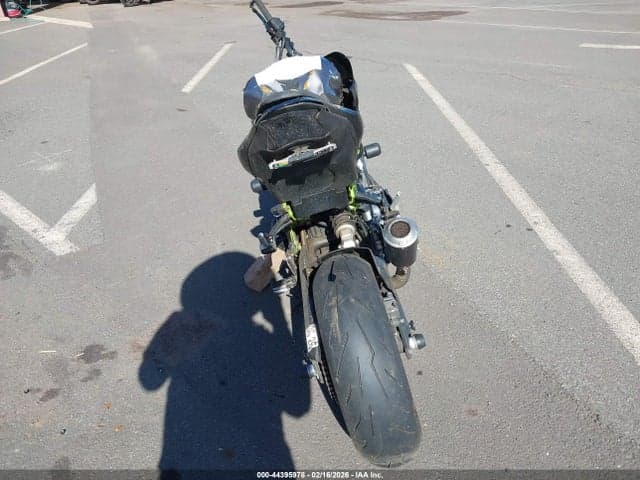 2020 KAWASAKI ZR900 F 6