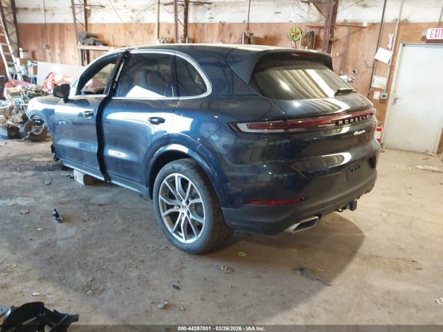 2025 PORSCHE CAYENNE 3
