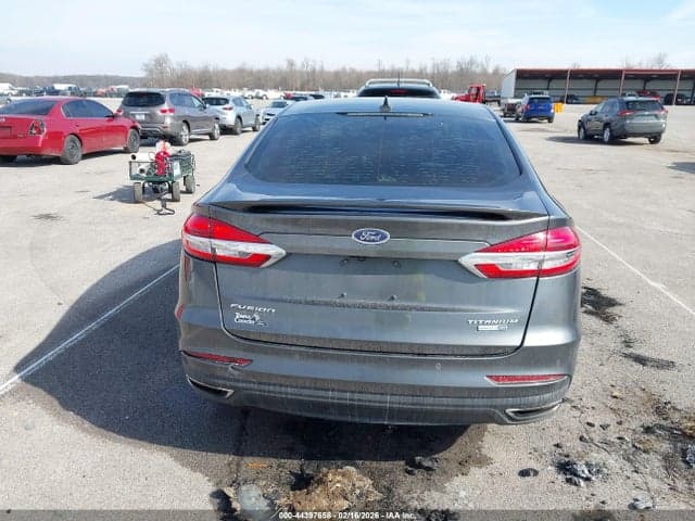 2020 FORD FUSION TITANIUM 17