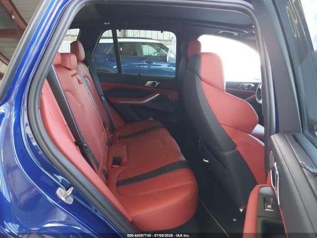2023 BMW X5 M 8