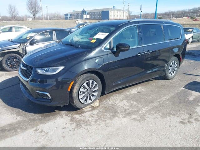 2021 CHRYSLER PACIFICA HYBRID TOURING L 2